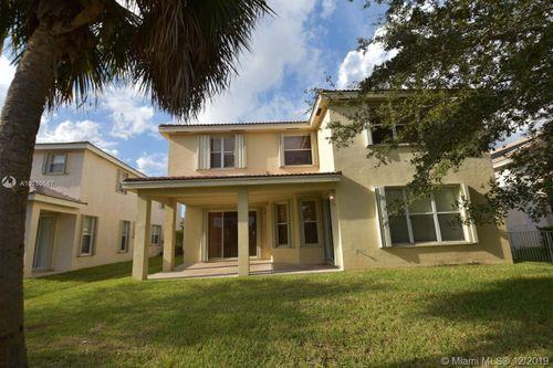 13262 Sw 45th Dr - Photo 2 of 8