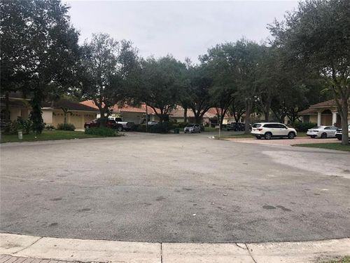 4179 Northwest 66th Terrace - Photo 3 of 8