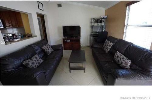 2323 Douglas St - Photo 2 of 7