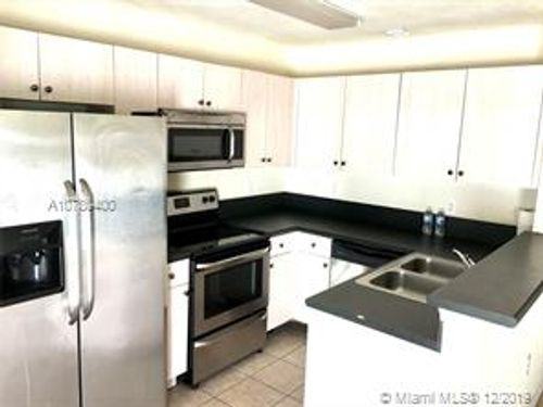 183 Hidden Court Drive - Photo 2 of 5