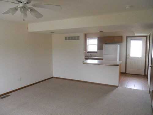 322 Baker Street - Photo 2 of 8