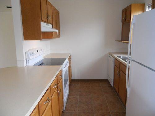 322 Baker Street - Photo 3 of 8