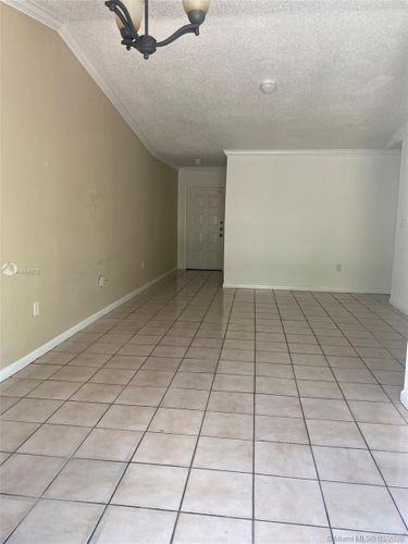 13987 Southwest 50th Terrace - Photo 3 of 8