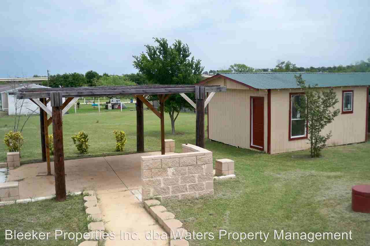 101 Heather Cove - Photo 3 of 5