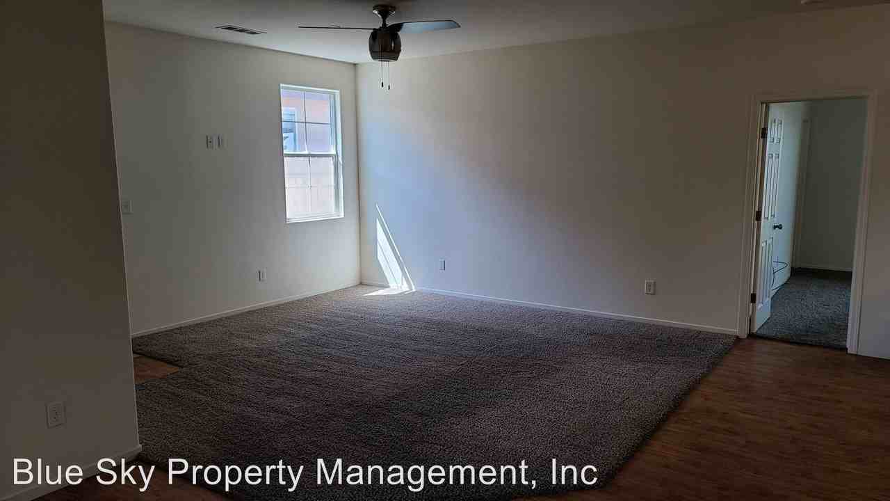 183 S Lombardi St - Photo 3 of 14