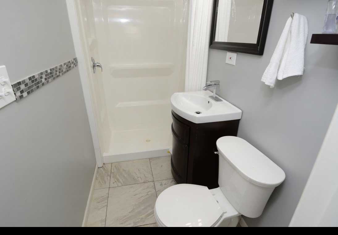 27 Hawthorne Ln - Photo 2 of 4