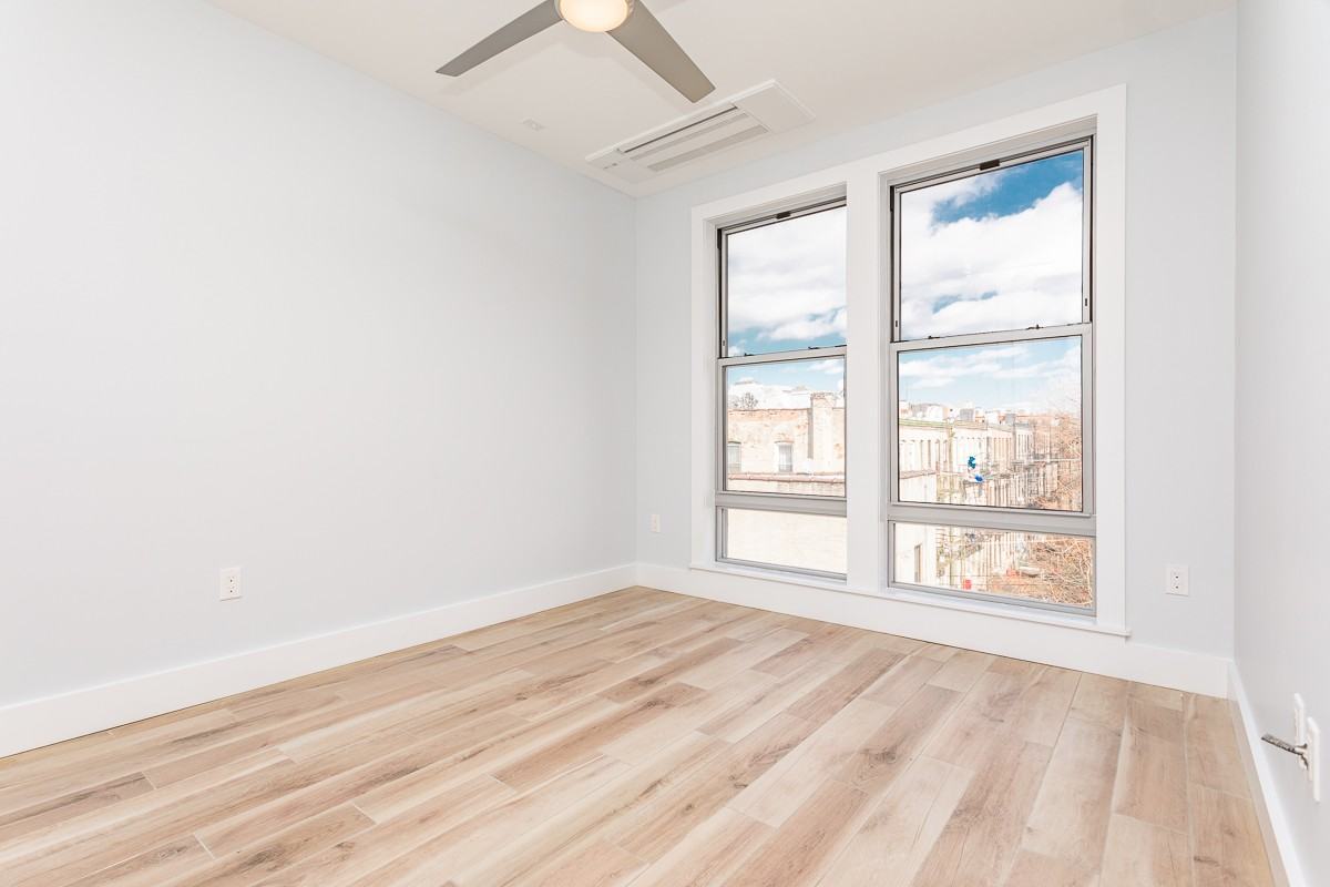 3-27 Saint Nicholas Avenue #1B - Photo 3 of 10