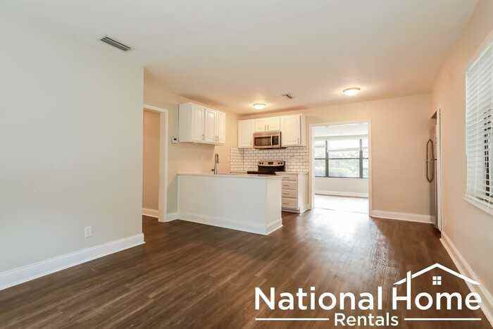 10404 Antioch Rd - Photo 2 of 15