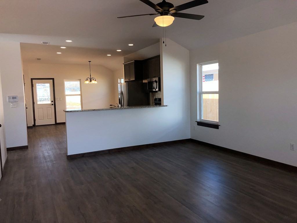 4819 Oaklawn Blvd - Photo 2 of 21