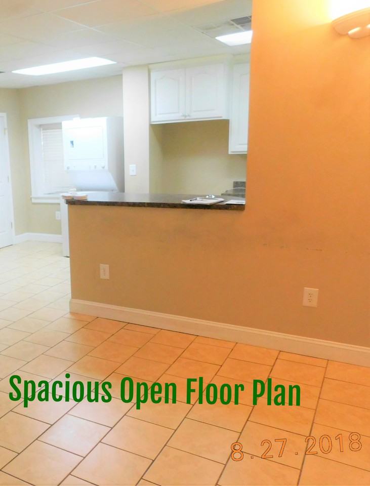 2004 State Street #B - Photo 3 of 12