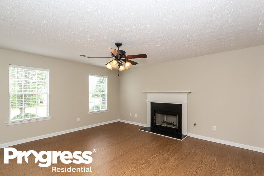 300 Toffee Ct - Photo 3 of 15