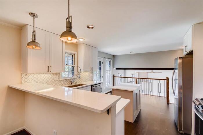 160 Indian Hills Court - Photo 3 of 18