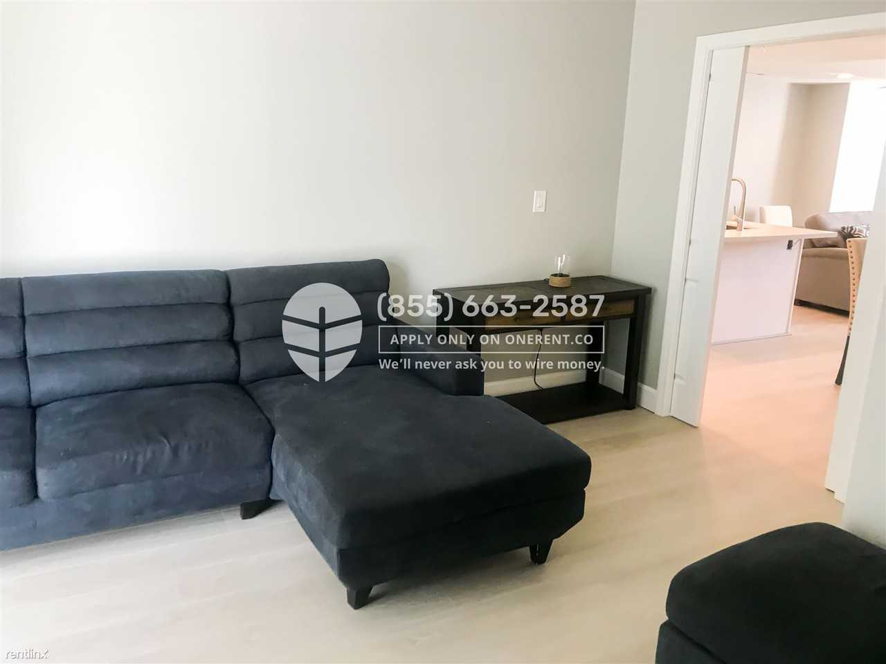 2107 N Bristol St - Photo 3 of 18