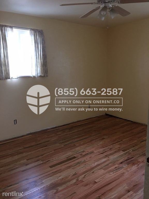 9590 King Way - Photo 3 of 20