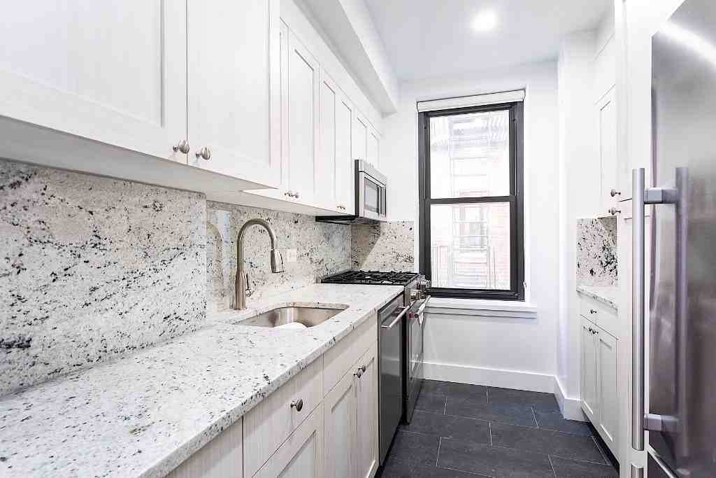 10 W 65th St #4M - Photo 5 of 9