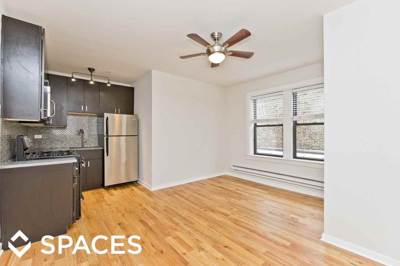 2420 N Kedzie Blvd - Photo 3 of 11