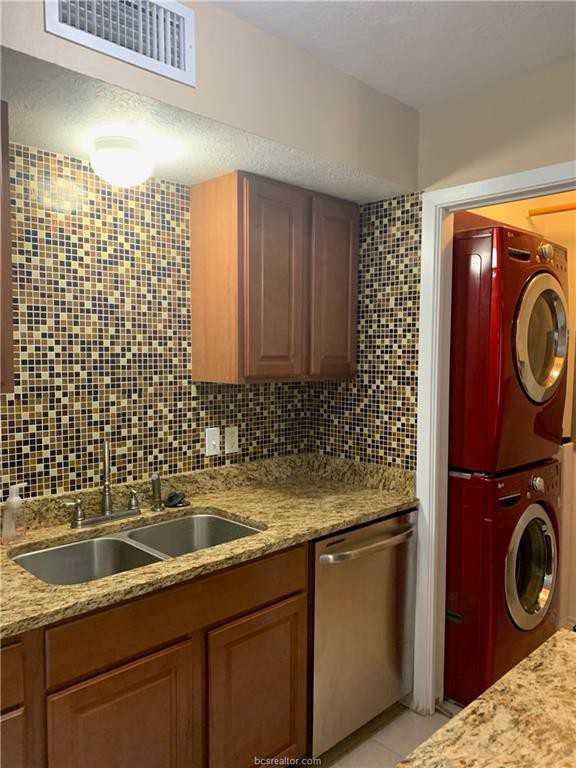 4513 Carter Creek Parkway 5 - Photo 3 of 11