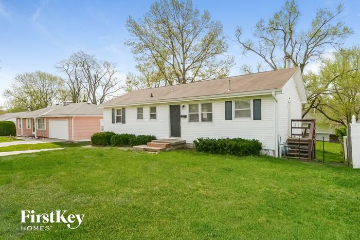 7621 East 75th Terrace - Photo 2 of 15