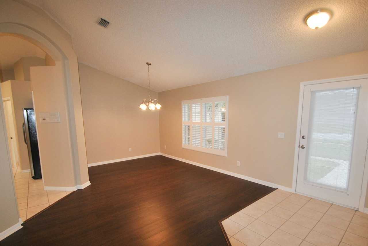 943 Sabal Grove Dr - Photo 3 of 12