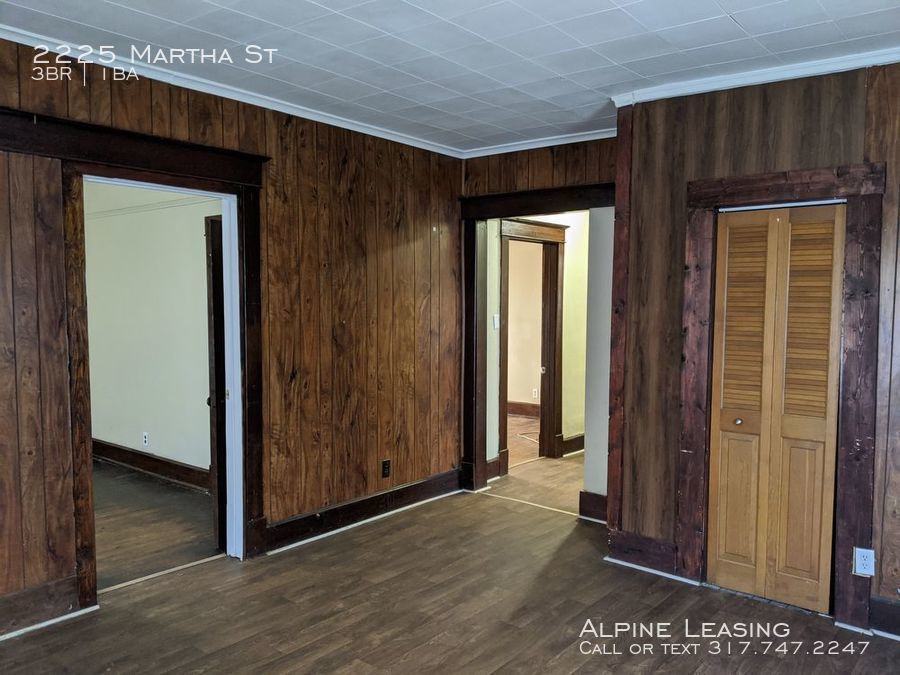 2225 Martha St - Photo 2 of 13