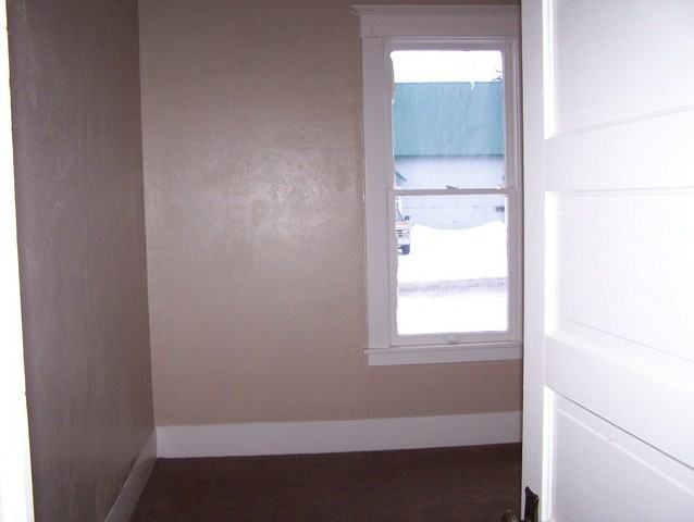 461 2Nd Ave E - Photo 3 of 3