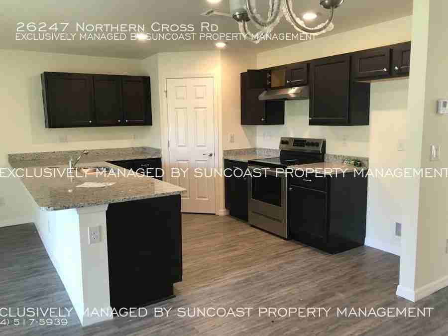26247 Northern Cross Rd - Photo 3 of 10