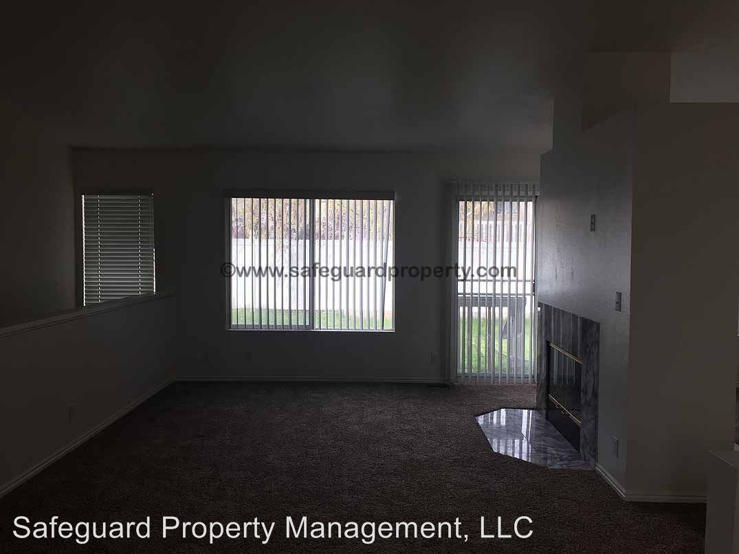 9152 Crystal Vista Lane - Photo 3 of 18