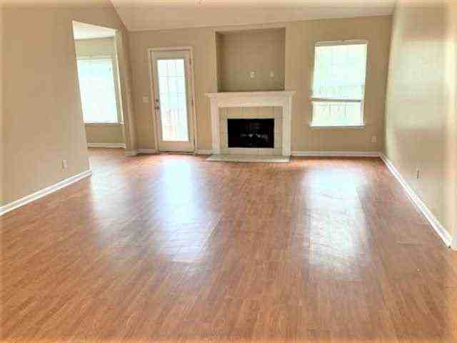 509 Dresler Rd - Photo 3 of 14