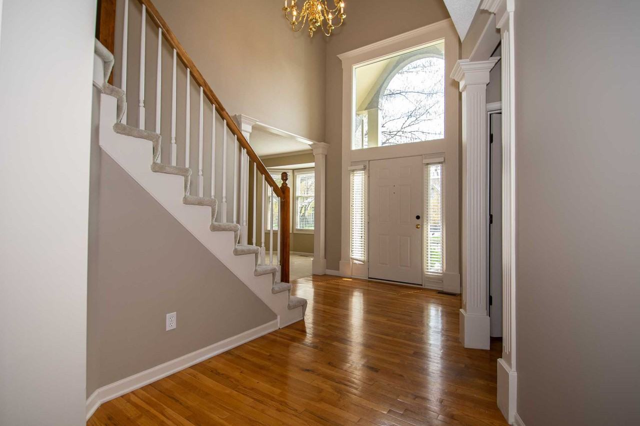 11912 W 132nd St - Photo 2 of 10