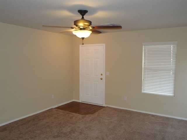 211 E Valley View Drive - Photo 2 of 20