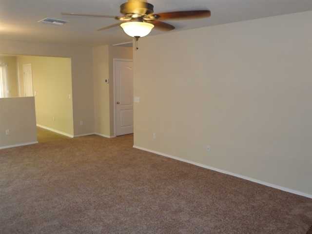 211 E Valley View Drive - Photo 3 of 20