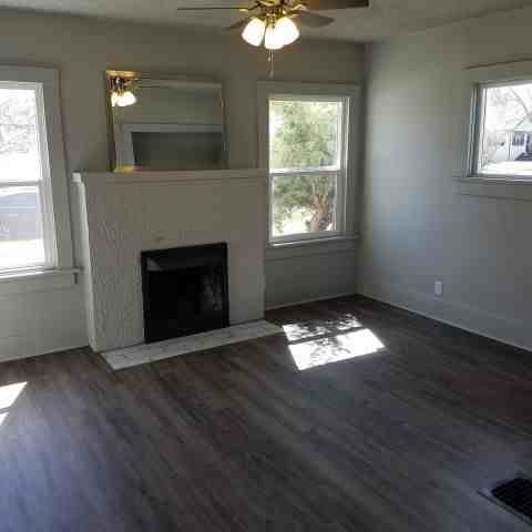 125 Avenue B - Photo 2 of 7