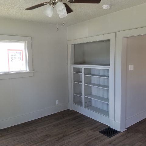 125 Avenue B - Photo 3 of 7