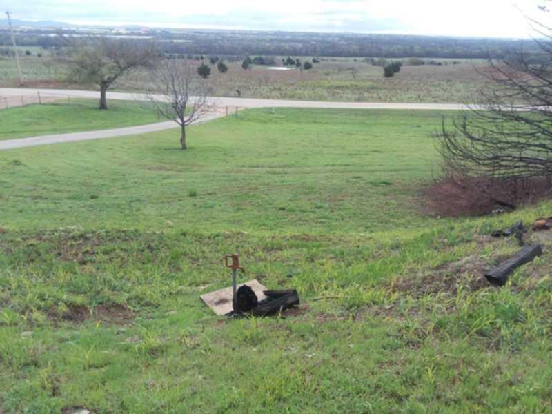 337 Nw Quanah Road - Photo 2 of 18