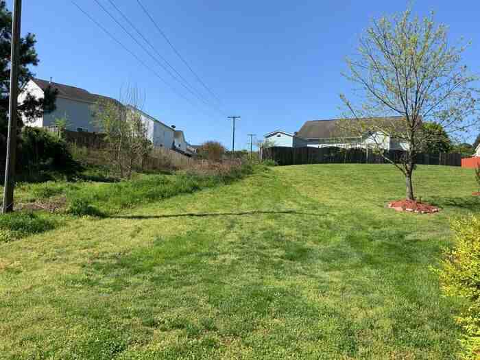 858 Anchor Way Northeast - Photo 3 of 13