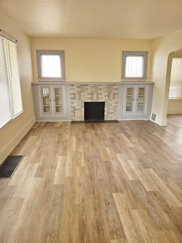 1134 Dartmouth Ave Sw - Photo 2 of 12