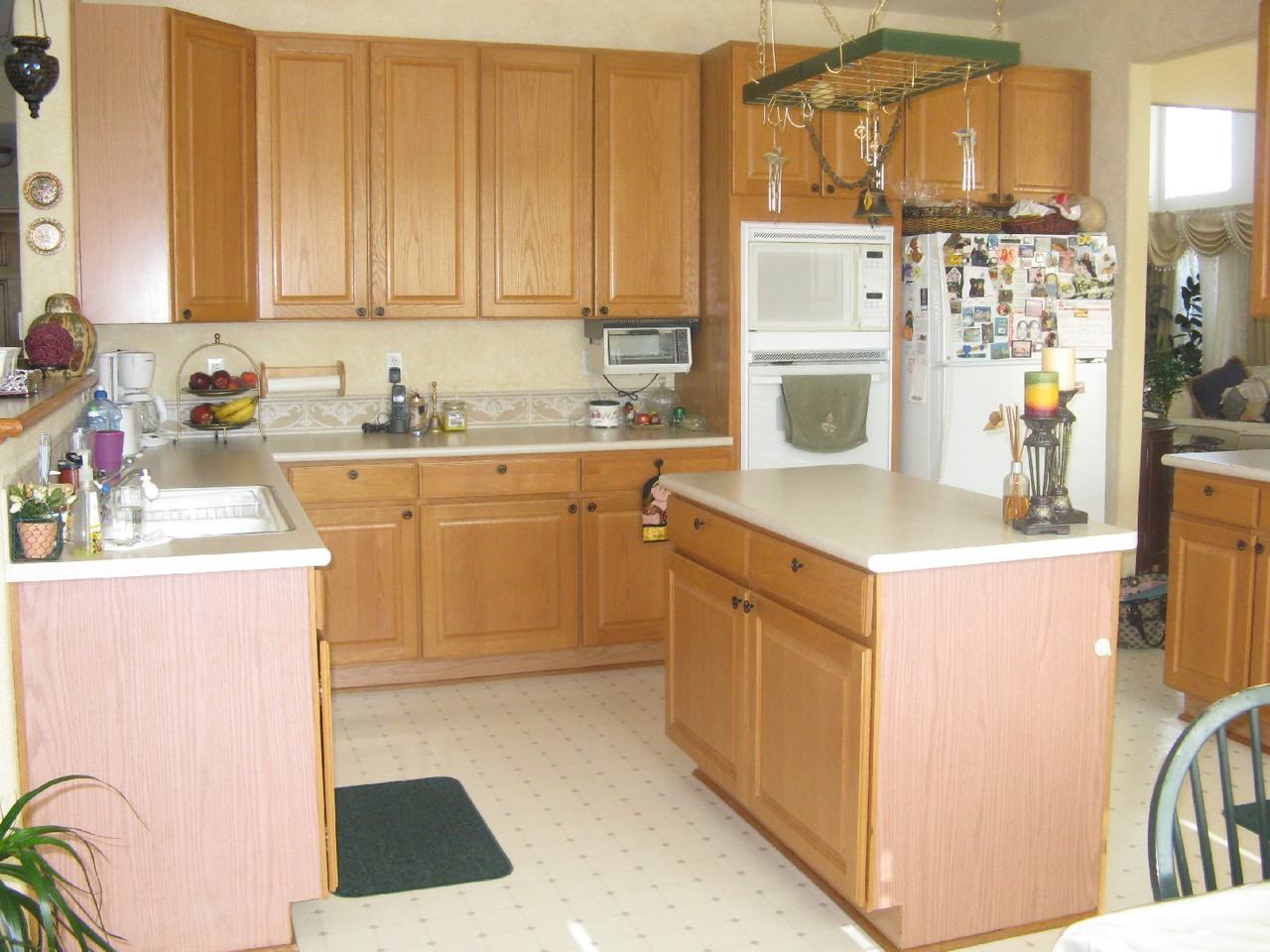 2129 Jarosa Ln - Photo 2 of 3
