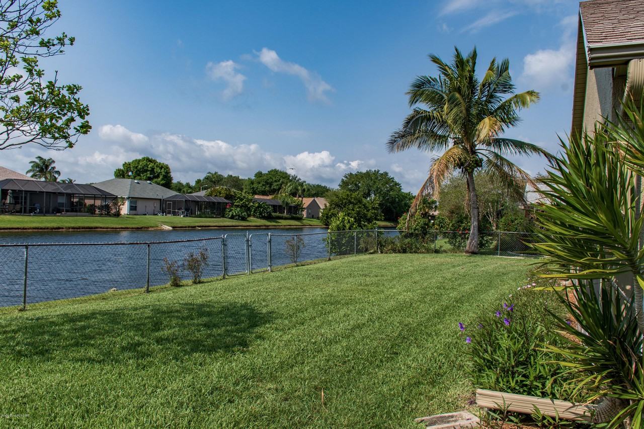 1011 Jacaranda Circle - Photo 2 of 29