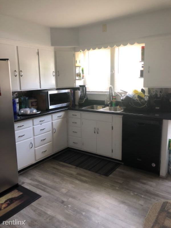 323 Center St. 101 - Photo 3 of 18