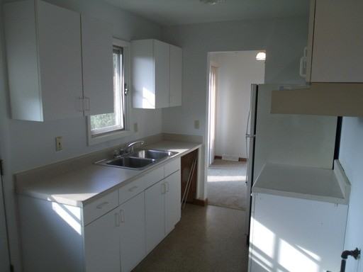 411 Chestnut Dr - Photo 3 of 21