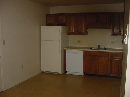 98 N 10th St - Photo 3 of 10