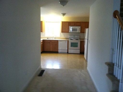 127 Marathon Way - Photo 3 of 9