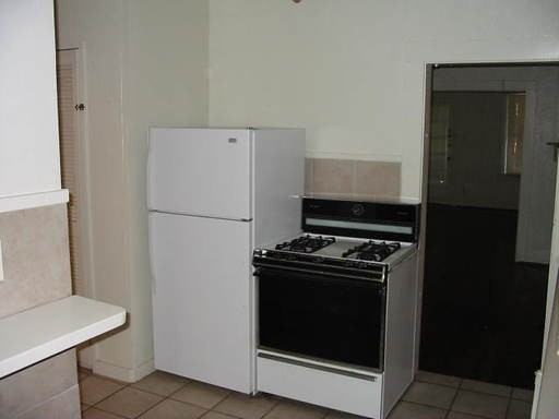 5504 Pershing Ave - Photo 3 of 6