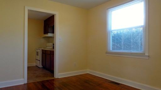 1003 39th Ave N - Photo 3 of 10