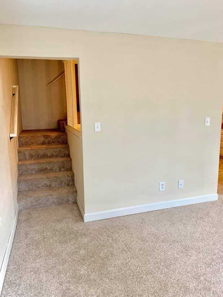 1115 Locust St - Photo 2 of 18