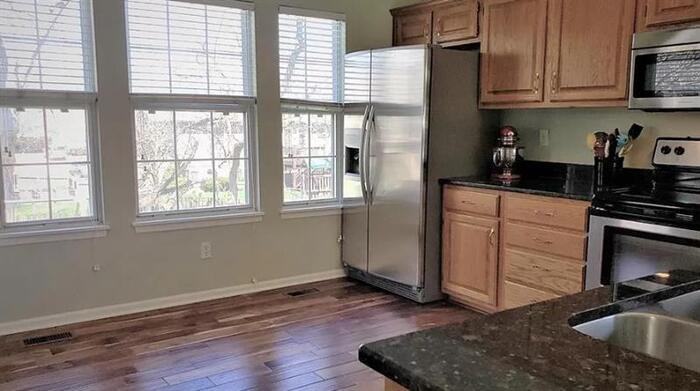 18224 W 155th Ter - Photo 3 of 5