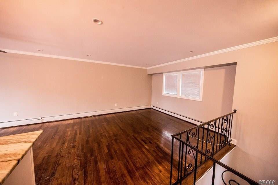 277 Peconic Avenue - Photo 3 of 5