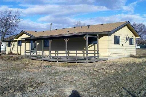 6757 Henley Rd - Photo 3 of 16