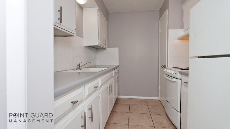 2727 North Amidon Street - 321 - Photo 3 of 28