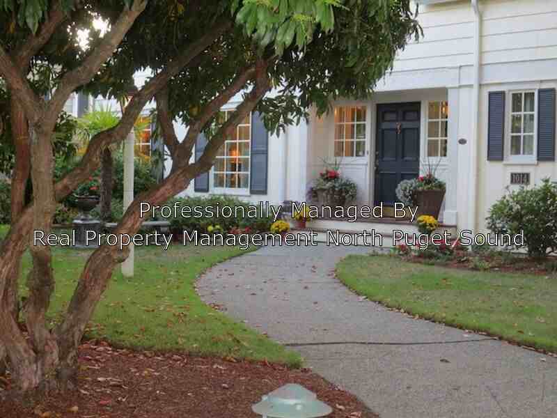 1014 Hoyt Ave - Photo 2 of 37